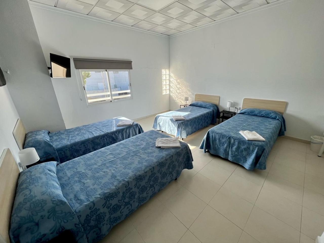 Hostal Kaizen La Nucía Kültér fotó