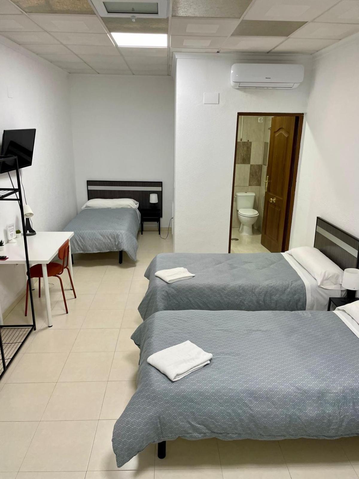 Hostal Kaizen La Nucía Kültér fotó