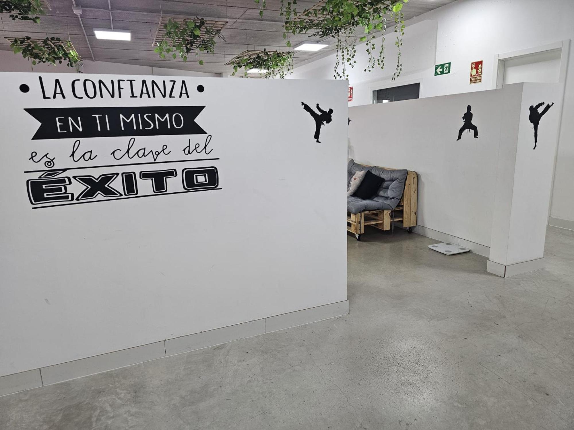 Hostal Kaizen La Nucía Kültér fotó