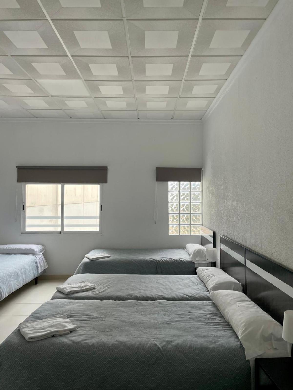 Hostal Kaizen La Nucía Kültér fotó