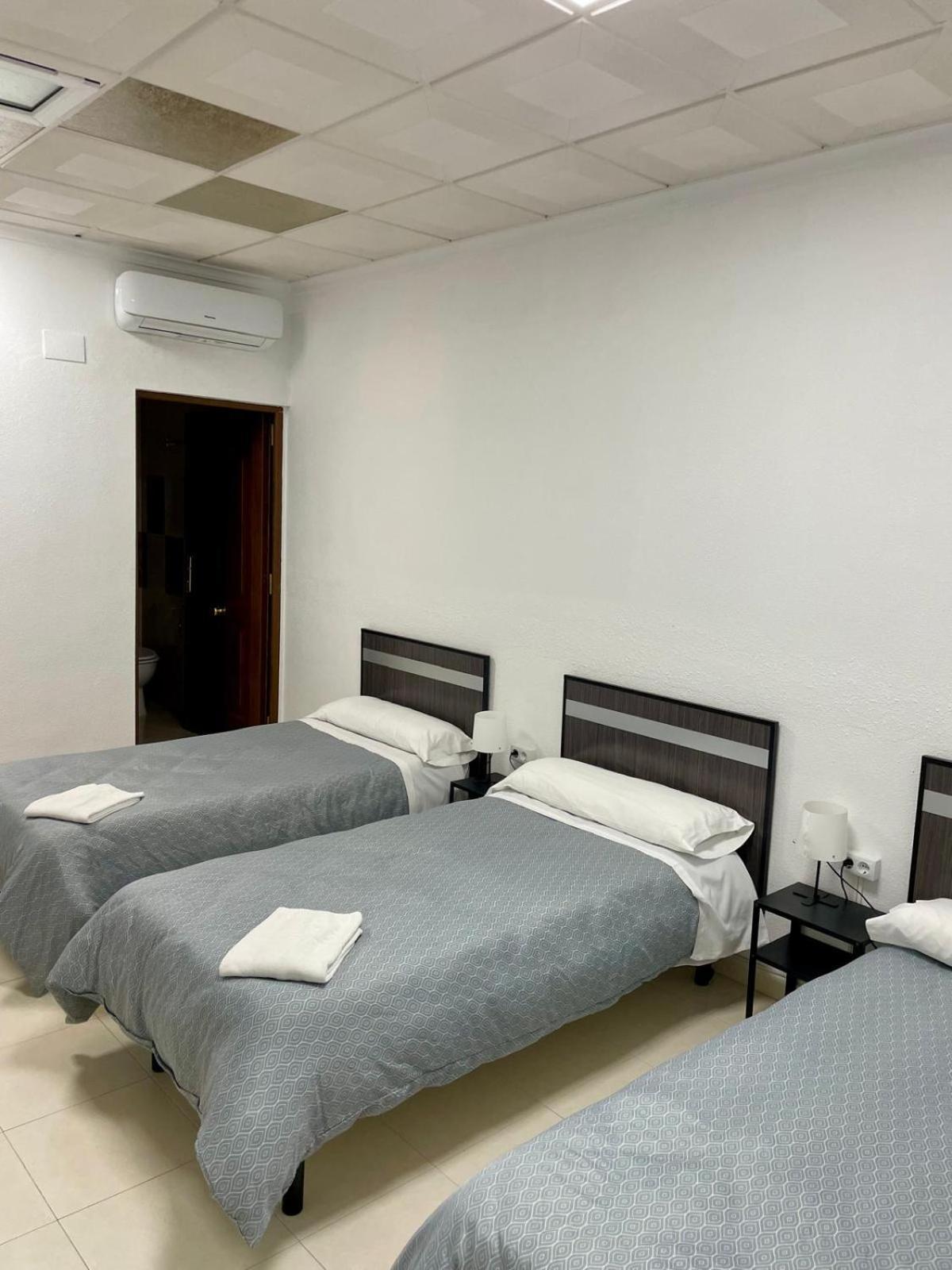 Hostal Kaizen La Nucía Kültér fotó